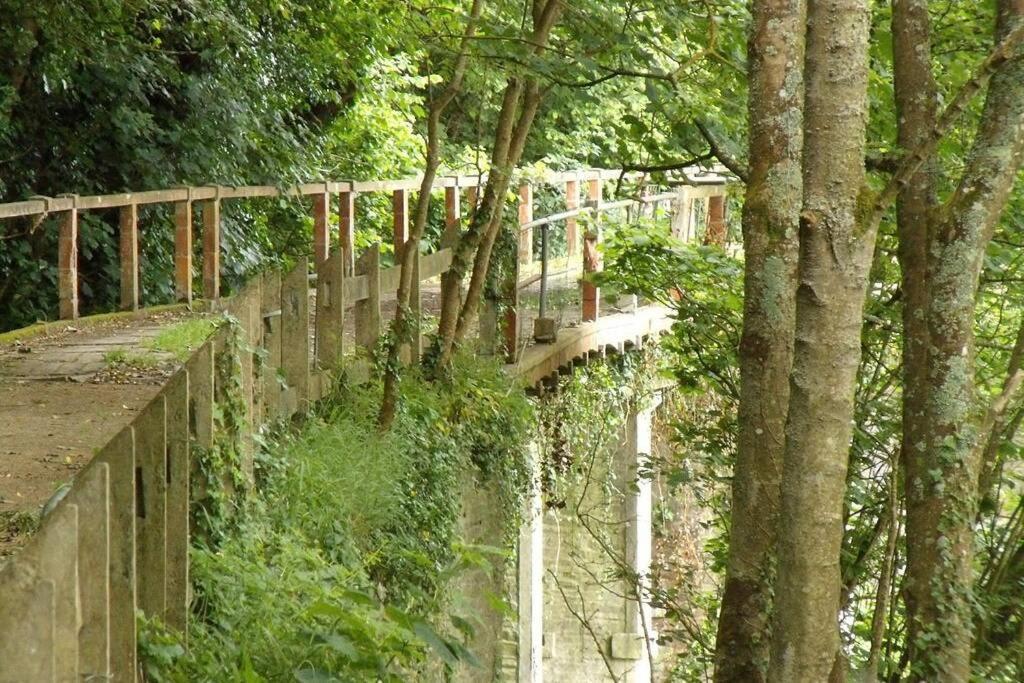 Le Penty Du Peulven Villa เปลสแต็ง-เลส์-แกรฟส์ ภายนอก รูปภาพ